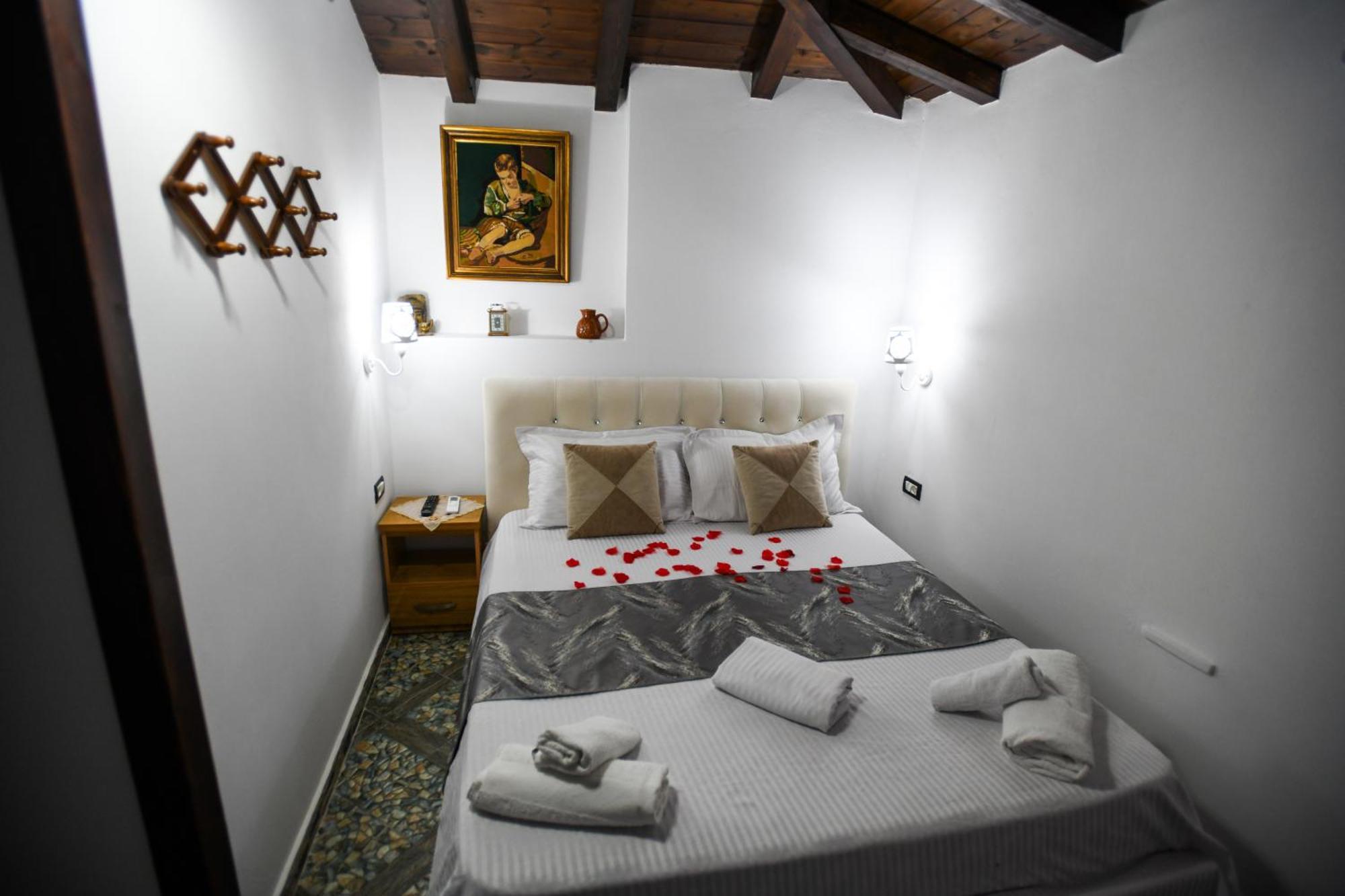 Rezidenca Aurel Center Villa Berat Exterior photo