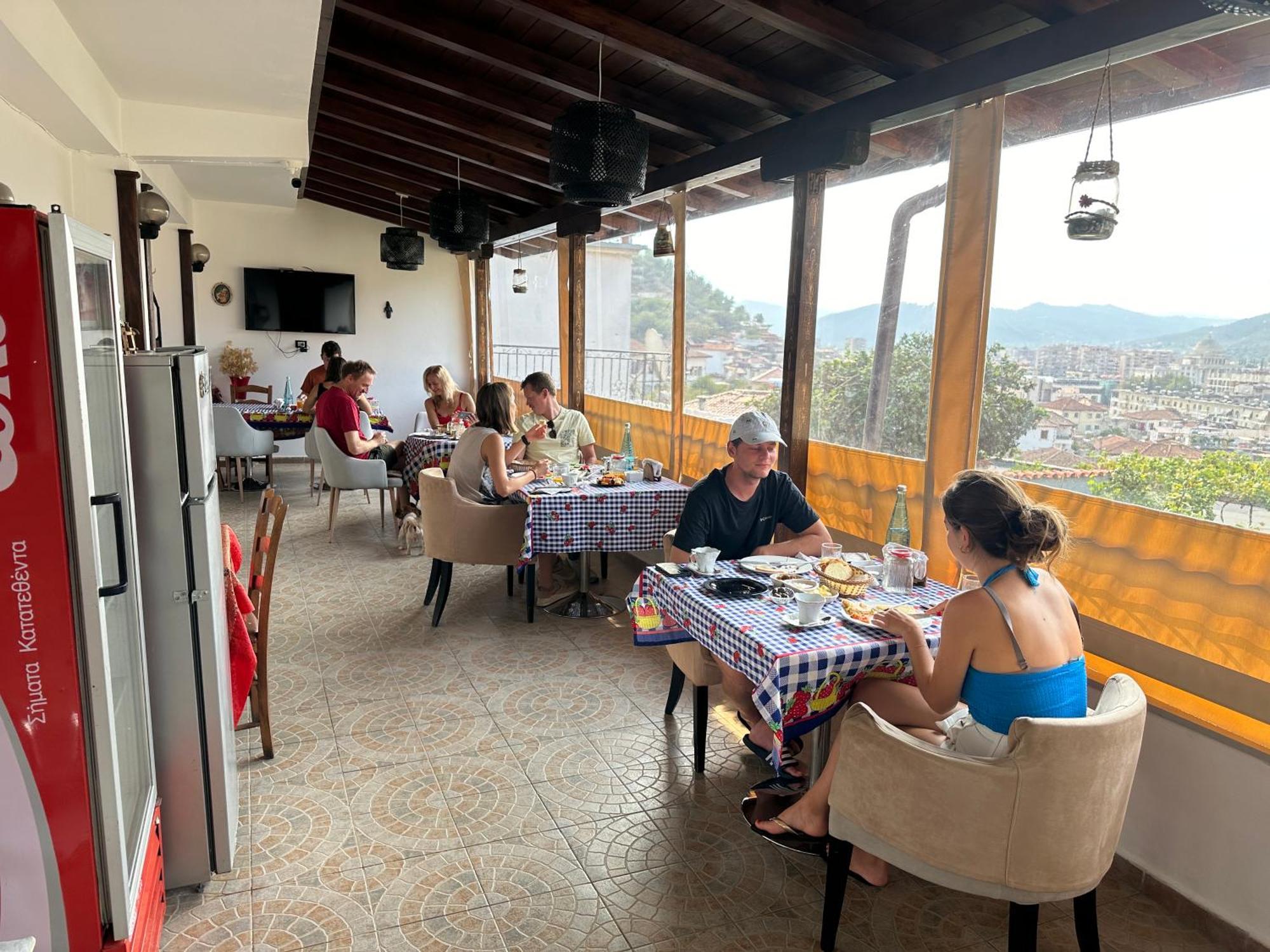 Rezidenca Aurel Center Villa Berat Exterior photo